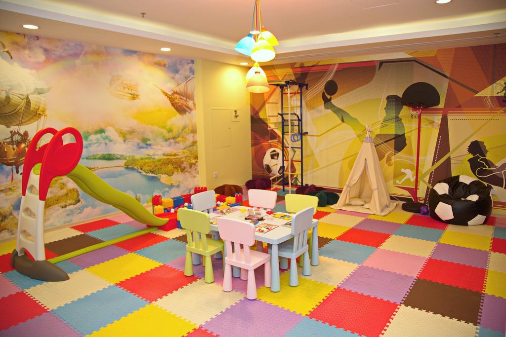 Beijing Hotel Minsk Exteriér fotografie A playroom